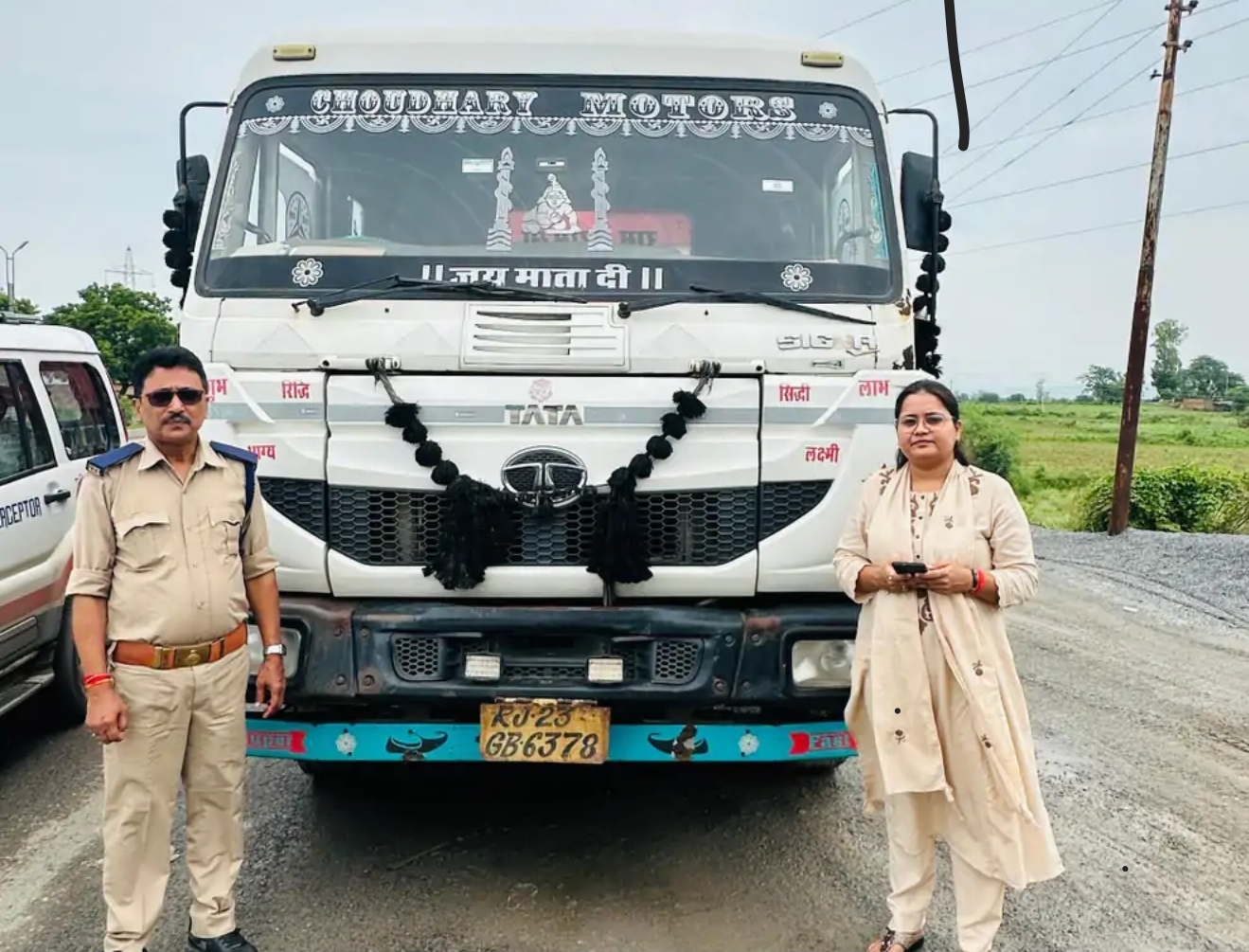 राबर्ट्सगंज में परिवहन विभाग का  ऑपरेशन अज्ञातः मानक विहीन  वाहनो ं पर सख्ती, 38 वाहनों का चालान 2 सीज