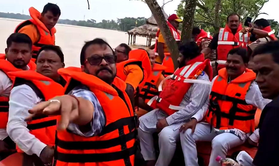 CM Mohan Majhi Tours Flood-Hit Jajpur, Orders Swift Rescue and Relief Operations.