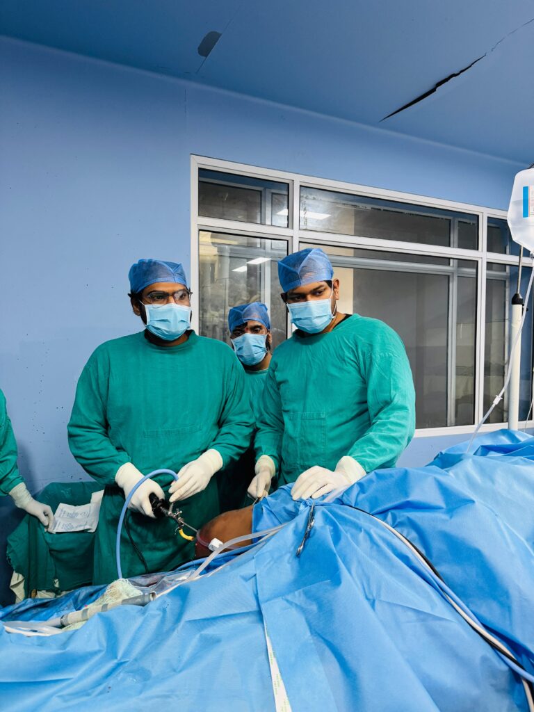 प्रतापगढ़ मेडिकल कॉलेज में जटिल घुटने की सर्जरी सफल, 26 वर्षीय युवक समेत दो मरीजों को मिली राहत