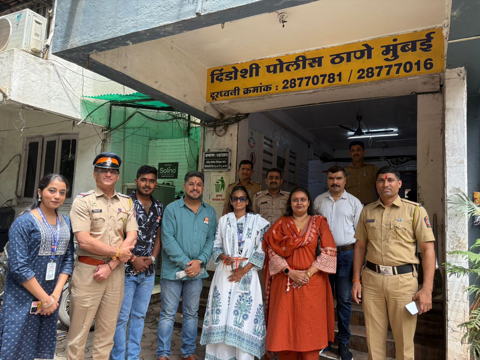 दिंडोशी पोलीस ठाण्यात युवा क्रांती फाउंडेशनतर्फे रक्षाबंधन उत्साहात