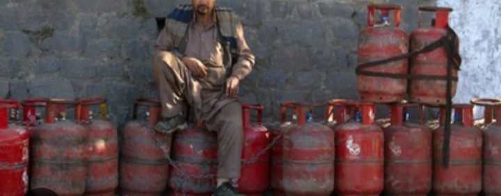 Gas BLACK MARKET CRISIS TIME STOP
