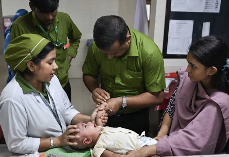 Bangladesh measles toll nears grim 1,000-child mark