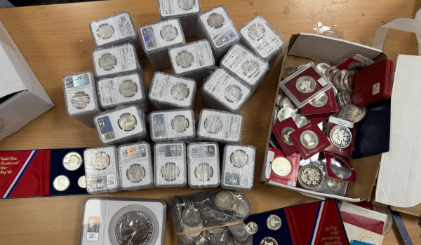 Delhi airport Customs seizes 484 silver coins; ASI flags 134 for archaeological significance  Read More: https://www.moneycontrol.com/city/delhi-airport-customs-seizes-484-silver-coins-asi-flags-134-f