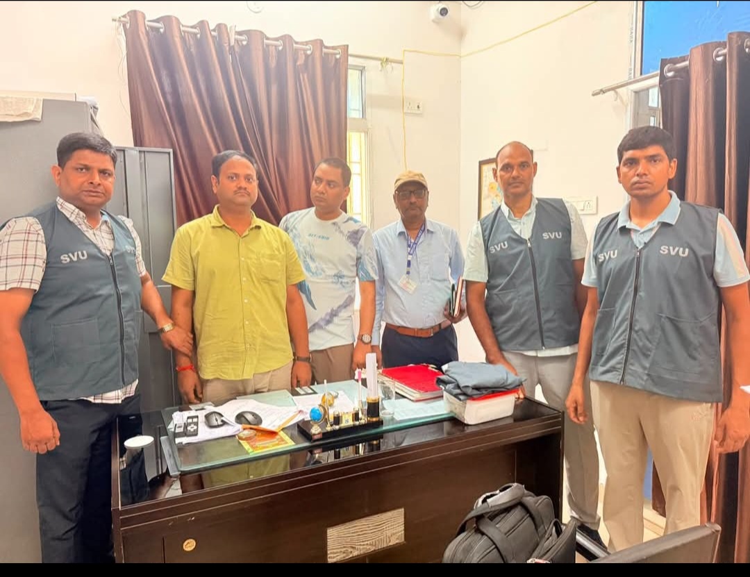 ‘दखल-कब्जा’ के नाम पर लूट का खेल:  जब रक्षक ही बना भक्षक, तो SVU का चला हंटर,