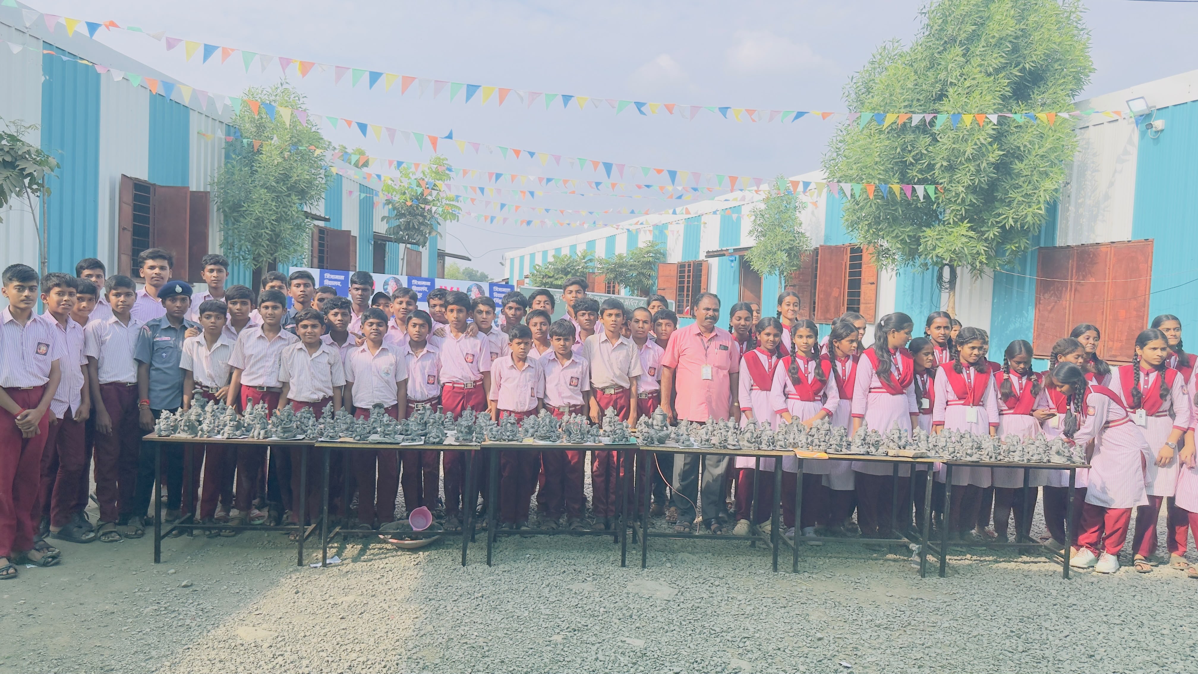 Students Create Eco-Friendly Ganesh Idols from Shadu Clay