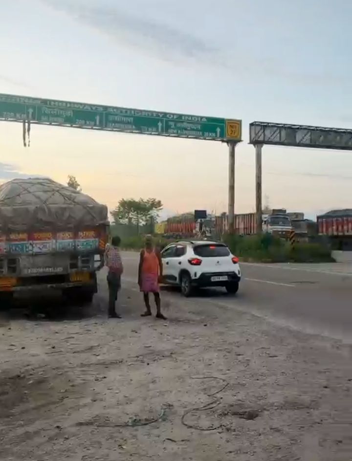 20 दिन हो गए, बंगाल सरकार के GST विभाग की दबंगई जारी, ट्रक मालिकों को भारी नुकसान