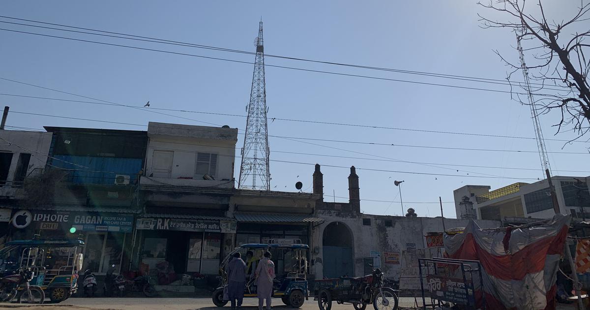 Punjab Man Protests for Anti-Sacrilege Law from Cellphone Tower, Gains Farmer Support