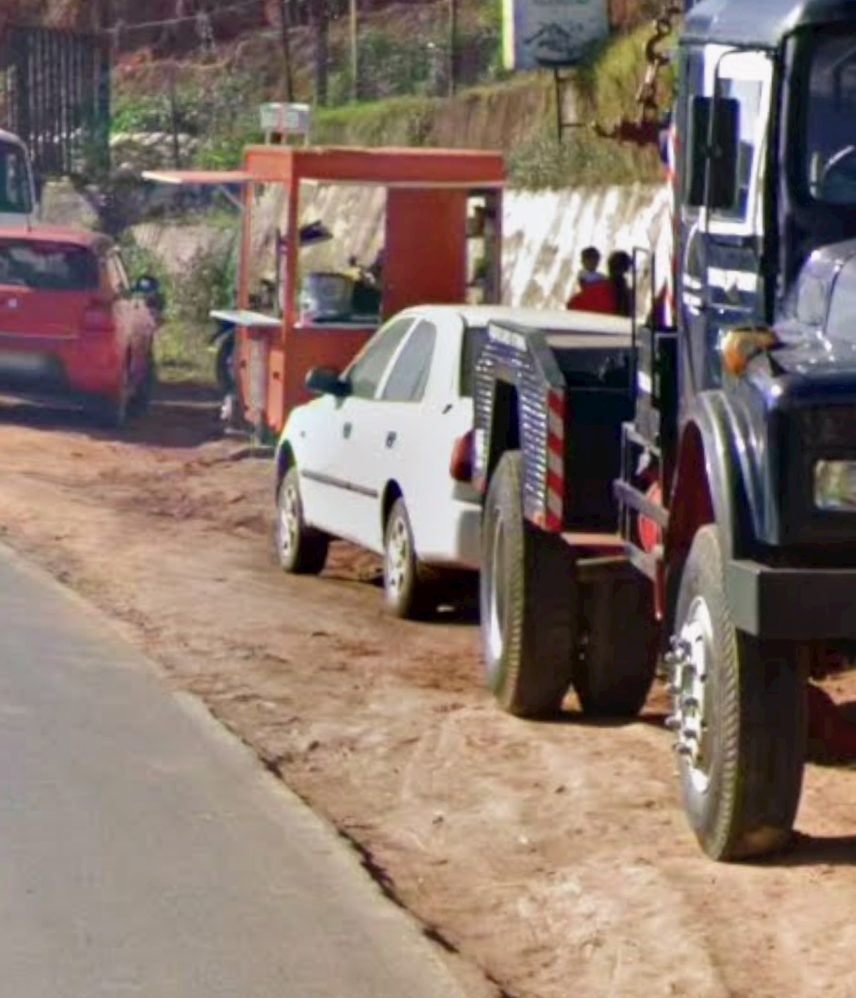 Road Widening and Roadside Food Carts: Questions on Regulation and Public Infrastructure in the Nilgiris