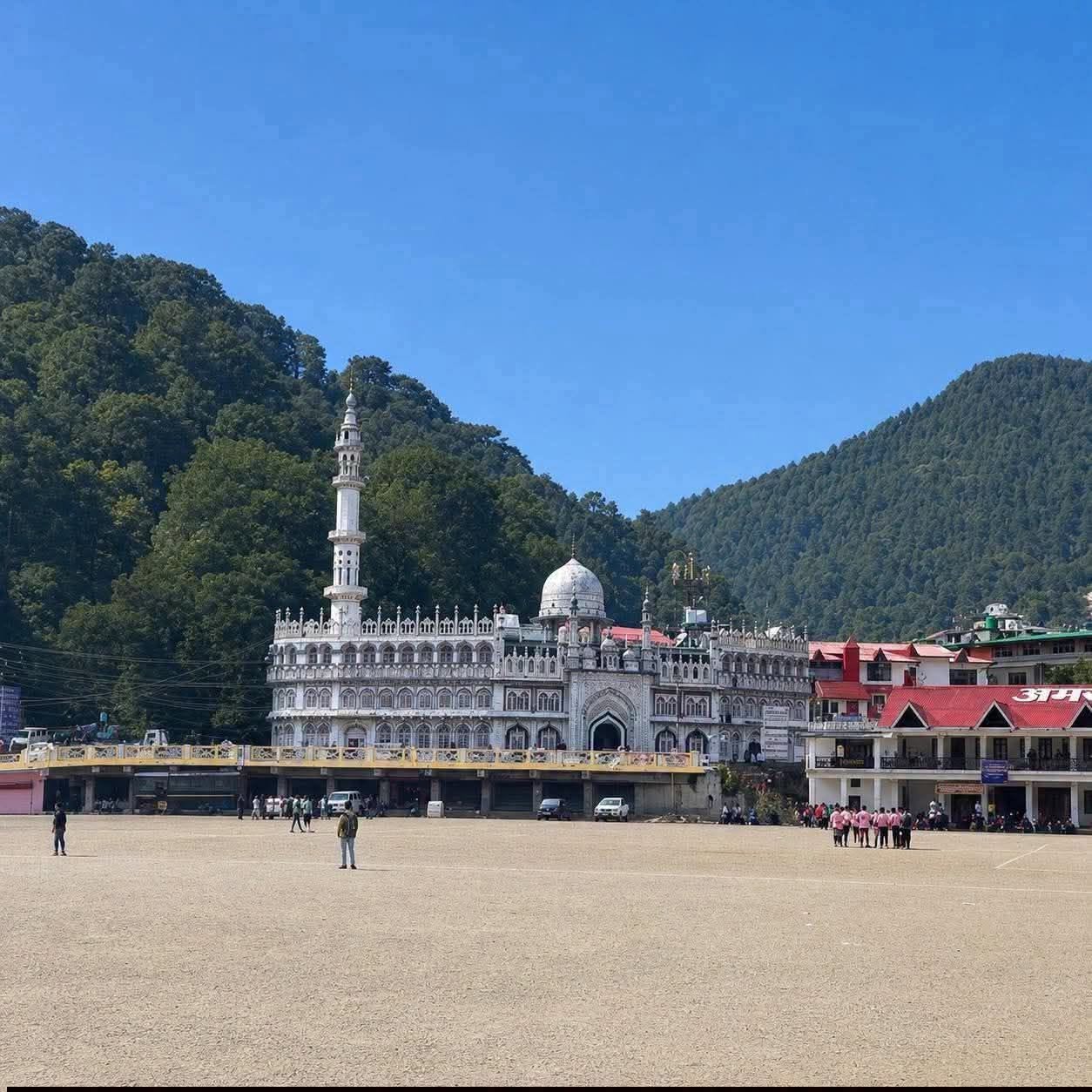 नैनीताल में अतिक्रमण और शहरी विकास को लेकर स्थानीय स्तर पर चर्चा
