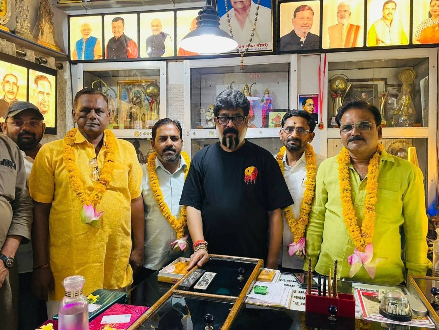 गहोई सेवा मंडल के नव निर्वाचित पदाधिकारियों का सम्मान