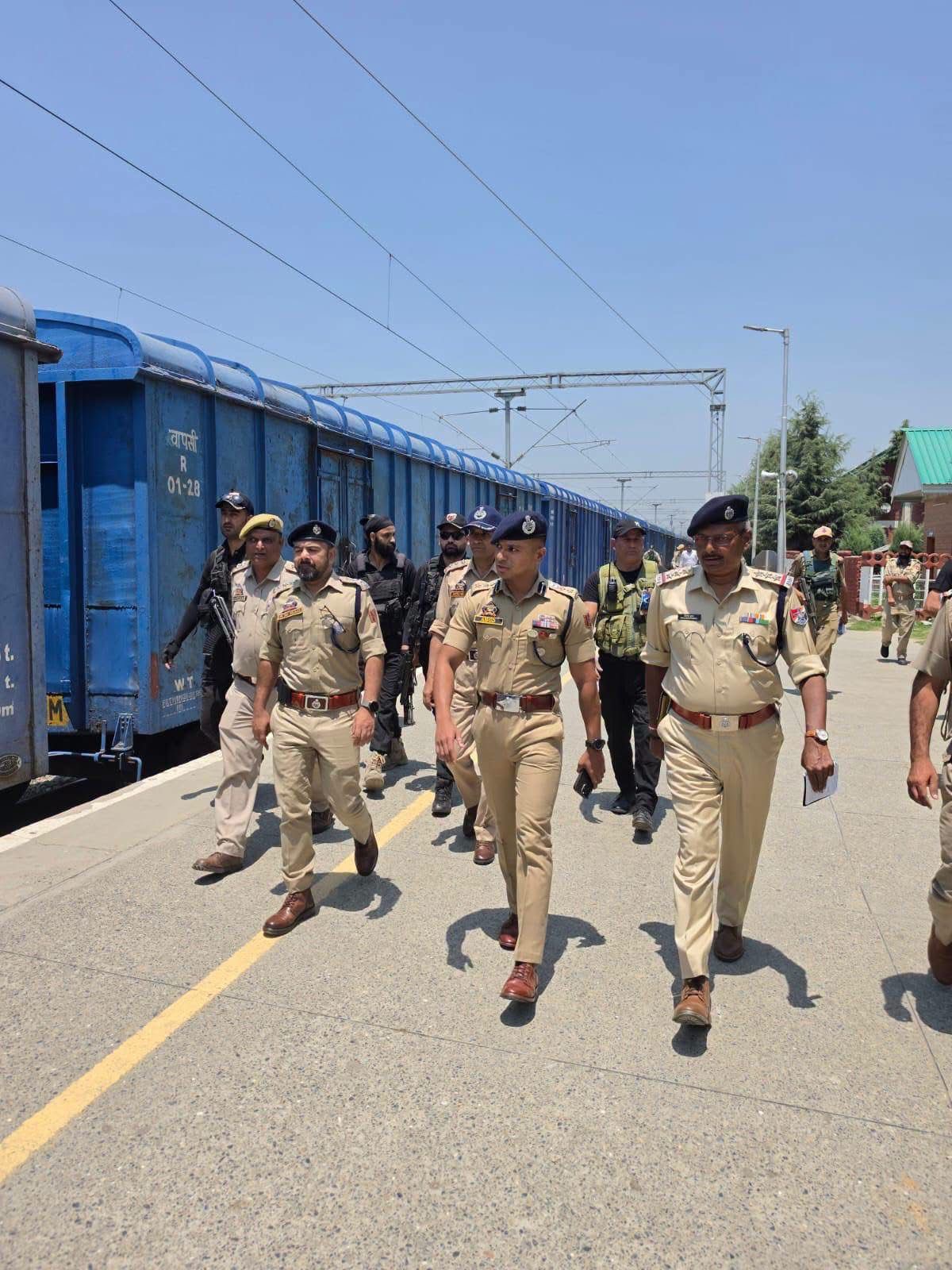 SSP Anantnag Reviews Railway Security Grid, Orders Foolproof Arrangements for SANJY-2026
