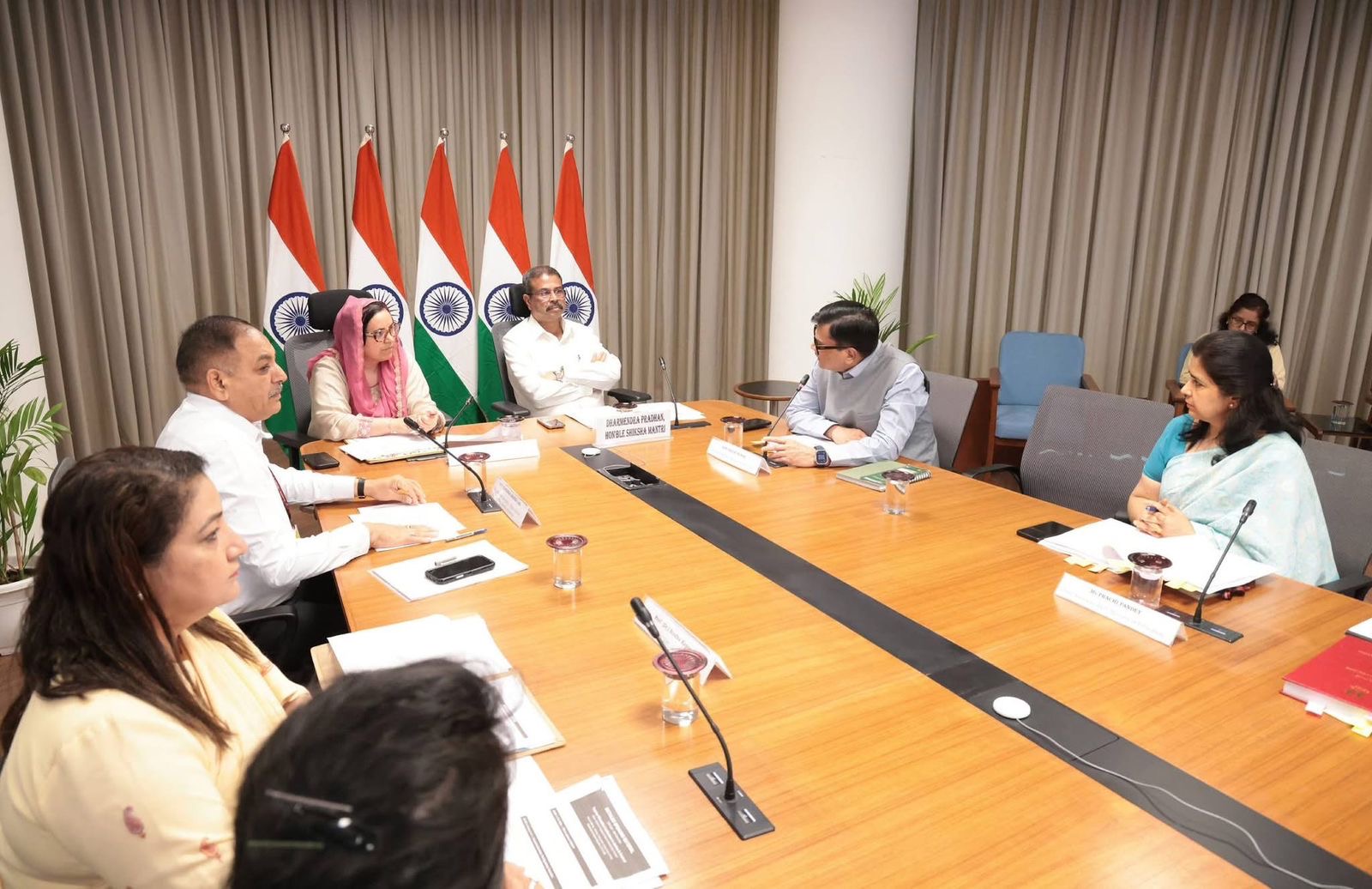 Centre, J&K Review Education Roadmap; Focus on Teacher Training and Skill Development