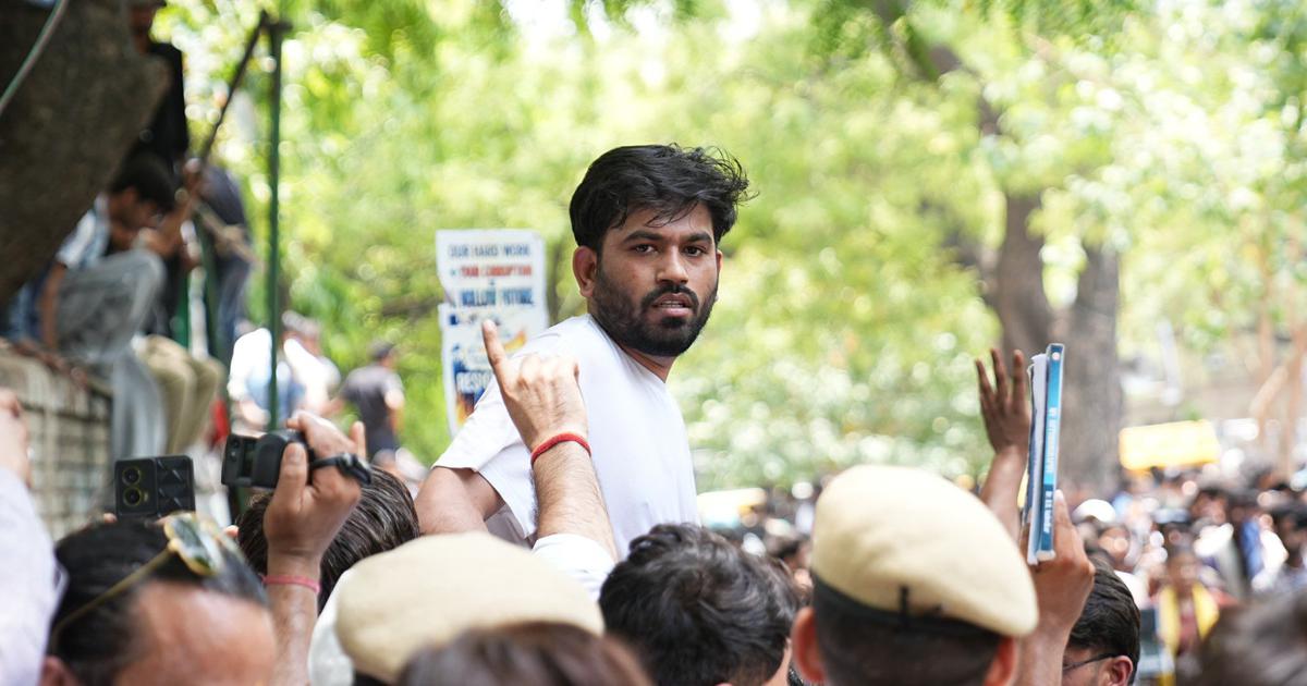 Cockroach Janta Party Leader Abhijeet Dipke Attacked During Jaipur Protest