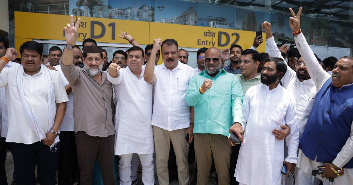 Congress Moves Madhya Pradesh MLAs to Karnataka Amidst Fears of BJP Poaching Ahead of Rajya Sabha Elections