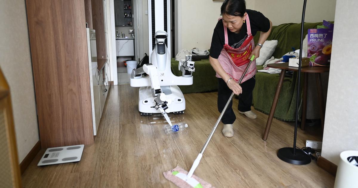Innovative Chinese Tech Firms Leverage Human Assistance to Enhance Robot Training