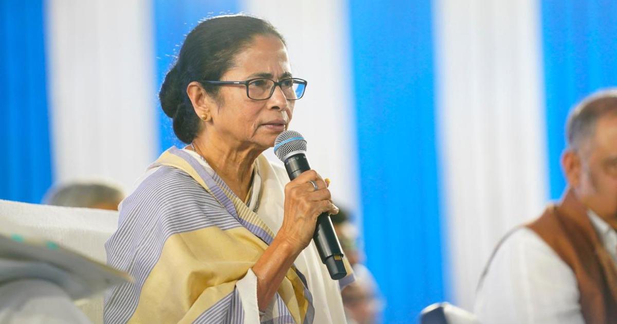Mamata Banerjee Faces FIR for Allegedly Insulting Religious Sentiments Ahead of Bengal Elections