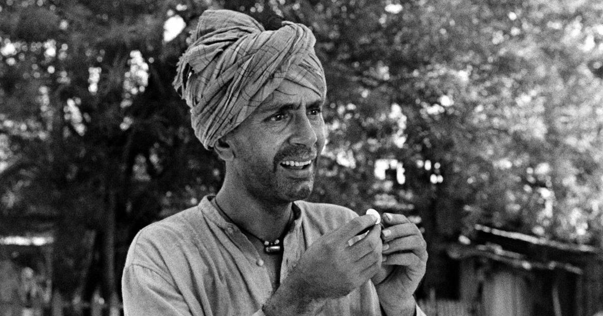 Revisiting Bimal Roy's Iconic 'Do Bigha Zamin' and Its Timeless Struggle Against Poverty